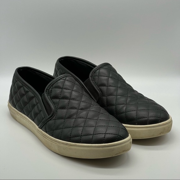 Steve Madden Ecentrcq Quilted Black Slip On Sneakers - Picture 1 of 10